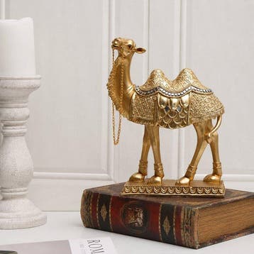 sculptuur, Hand Finished Golden Camel Sculpture – Luxury