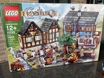 Lego Set - 10193 - Castle - Medieval Market Village, Nieuw