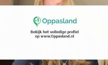 Ik ben nora, 17 jaar oud en ik zoek oppaswerk in Enschede.