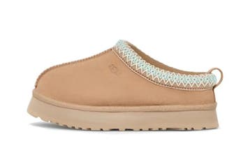 UGG Tazz Slipper Sand (GS), Kleding | Heren, Schoenen, Nieuw