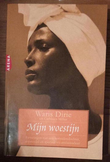 Mijn Woestijn (Ervaringen van een nomadendochter, topmodel, Boeken, Verzenden, Gelezen