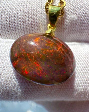 Opaal Sieraden - Hoogte: 21 mm - Breedte: 16 mm- 1.23 g -