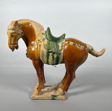Oud Chinees, Tang-dynastie Terracotta paard - 32 cm