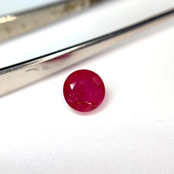 Zonder minimumprijs - 1 pcs Rood Robijn - 2.55 ct -, Sieraden, Tassen en Uiterlijk, Nieuw