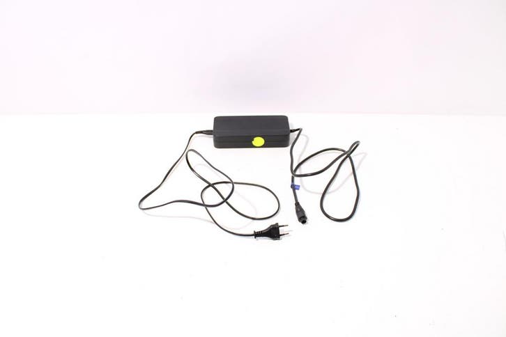 Oplader | E-motion | 36v | 4A | BC222360040 | 5-pins, Fietsen en Brommers, Fietsaccessoires | Fietsaccu's, Verzenden