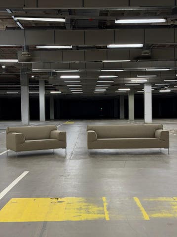 Design on Stock Bloq | 3-zits + Love Seat I NIEUWSTAAT, Huis en Inrichting, Banken | Bankstellen, Stof, Driepersoons, 75 tot 100 cm