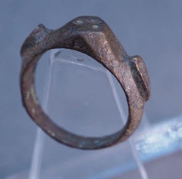 Ancient Roman Bronze finger finger ring - 23 mm