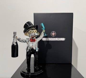 Van Apple - Pop The Champagne