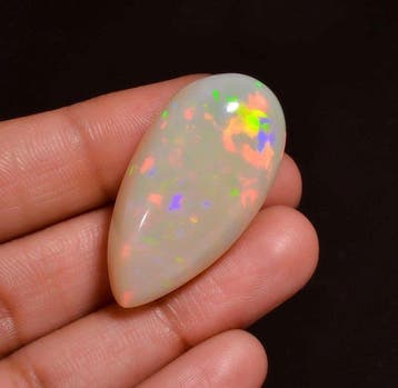 Grote Ethiopische opaal 41,75 karaat Topkwaliteit Cabochon -