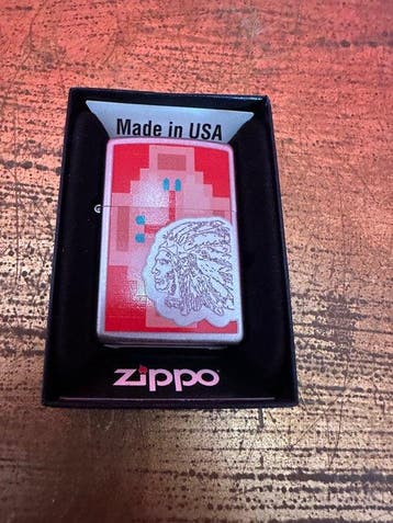 Zippo - Aansteker - IJzer (gegoten/gesmeed), Verzamelen, Nieuw