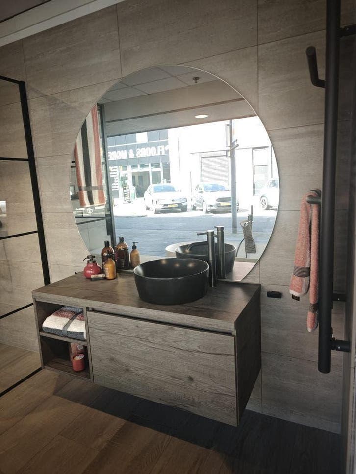 Showmodel Primabad badmeubel 140 met waskom en spiegel 0069, Huis en Inrichting, Badkamer | Badkamermeubels, Nieuw, Ophalen
