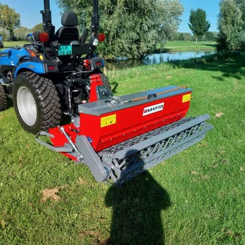 Kraffter Rotoreg 110-210 met gaasrol, Leveller en zaaibak, Zakelijke goederen