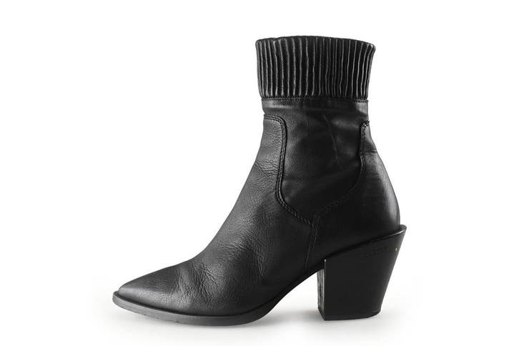 Nubikk Enkellaarzen in maat 39 Zwart, Kleding | Dames, Schoenen, Zwart, Zo goed als nieuw, Lage of Enkellaarzen, Verzenden