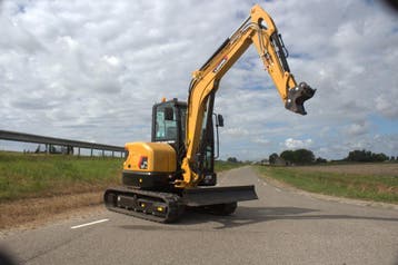 LOVOL FR55, Zakelijke goederen, Machines en Bouw | Kranen en Graafmachines, Graafmachine