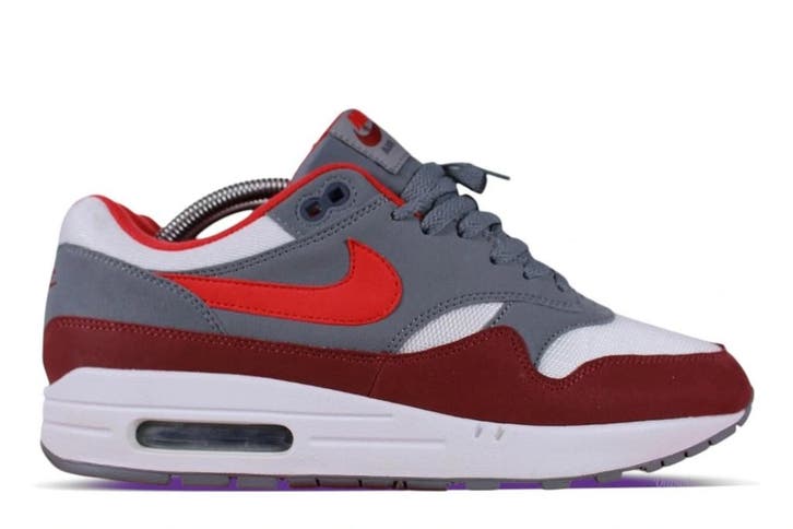 Nike Air Max 1 University Red • 43, Kleding | Heren, Schoenen, Sneakers of Gympen, Ophalen of Verzenden