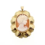 Vintage gouden hanger met camee (Hanger of bedel), Ophalen of Verzenden, Gebruikt, Goud, Overige merken