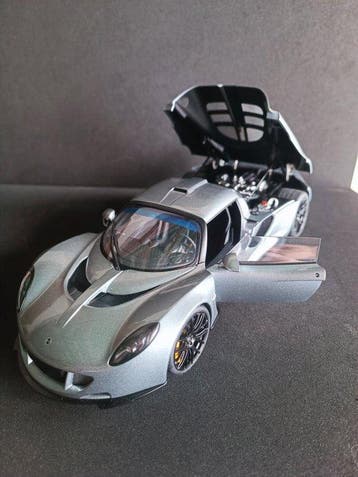 Autoart 1:18 - Modelauto - Hennessey Venom GT Spyder 2010, Nieuw