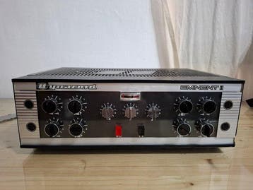 tri - Aantal items: 1 - Gitaar buizenversterker - Duitsland, Nieuw