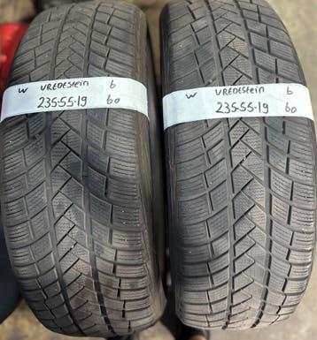2x 235-55-19 Vredestein Winter 2x 6mm €60 Per Band 235 55 19, Auto-onderdelen, Banden en Velgen, Gebruikt, Winterbanden, 235 mm