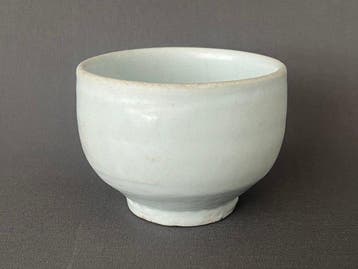 Witte geglazuurde porseleinen beker - Porselein - China -