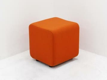 Poef Ahrend - 43x40x40cm - oranje, Werkplek, Ophalen of Verzenden, Gebruikt, Overige typen