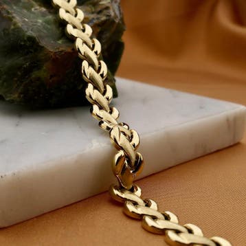 Gouden fantasieschakel armband | 19 cm (Schakelarmband), Ophalen of Verzenden, Gebruikt, Goud, Goud