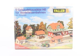 Faller H0 - Modeltrein bouwpakketten (1) - Set Schönefeld, Hobby en Vrije tijd, Nieuw