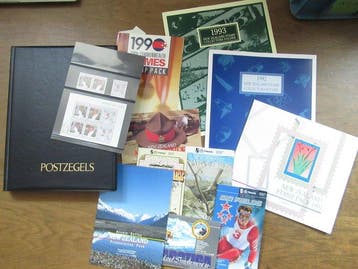 Nieuw-Zeeland - Nieuw Zeeland collectie in stockboek plus, Gestempeld
