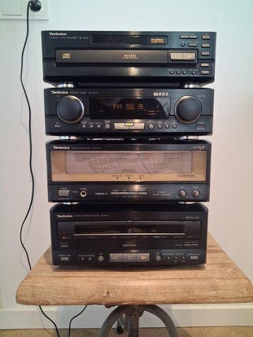 Technics - ST-CA10 voorversterker/tuner, SL-CA10 5 cd, Nieuw