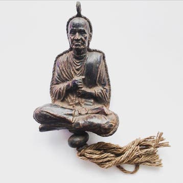 Laotiaans of Thai Beschilderde terracotta Zittende Boeddha