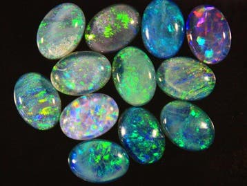ct. 7,60 Australian Triplet Opal Cabochon - Hoogte: 7 mm -