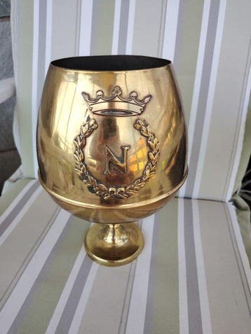 Beker op een voet - Verguld messing - Gigantische kelk