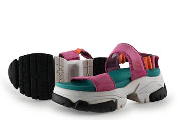 Timberland Sandalen in maat 35½ Roze, Overige kleuren, Verzenden, Sandalen of Muiltjes, Zo goed als nieuw