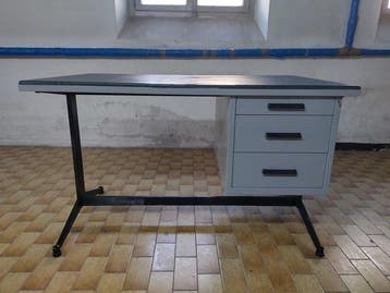 Bureau - IJzer - Industrieel metalen bureau, Antiek en Kunst