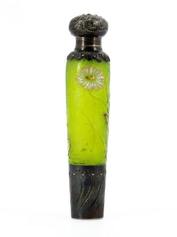 Emile Gallé - Vaas - Polychroom cameo-glas - Parfumfles, Antiek en Kunst