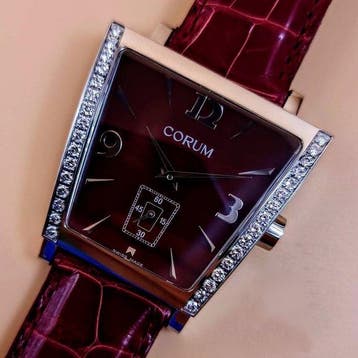 Corum - Trapeze Burgundy Diamonds - 106.406.47/0012 DP51 -, Nieuw