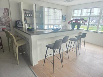OPHEFFINGSUITVERKOOP van meubelen en Accessoires!, Verzenden