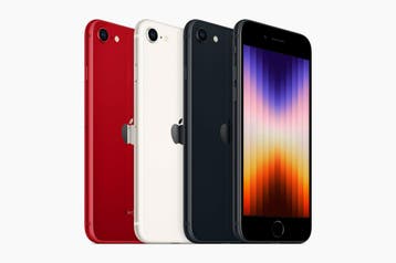 Nieuwstaat Apple iPhone SE (model 2022) rood 64GB + 12 m..., Telecommunicatie, Mobiele telefoons | Apple iPhone, Nieuw