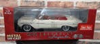 Sunstar 1:18 - Modelauto - Chevrolet Impala SS 409 - 1961, Nieuw