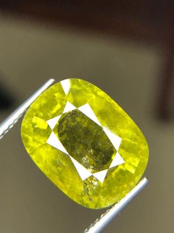 1 pcs Toermalijn - 12.34 ct - nternational Colored Gemstone, Nieuw