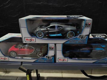 Maisto 1:18 - Model sportwagen (3) - Bugatti Chiron, Bugatti, Nieuw