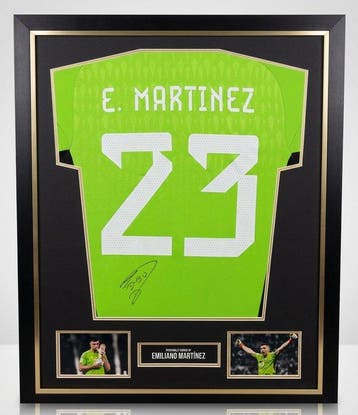 Emiliano Martínez - Hand Signed Argentina Shirt – World Cup, Nieuw