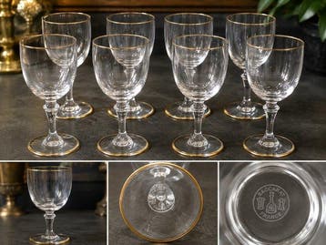 Baccarat - Wijnglas (8) - Kristal - Gouden piping.