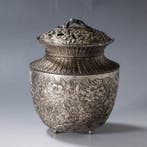 Zeven Herfstbloemen reliëf metalen wierookbrander met