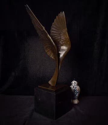 Beeld, Paar vleugels 34 cm / 2.5 kg - 34 cm - Brons, Marmer