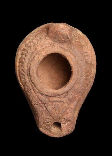 Byzantijns Terracotta Olielamp met geometrische motieven