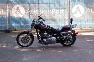 Veiling: Motor Harley-Davidson Super Glide Custom Benzine 20, Chopper