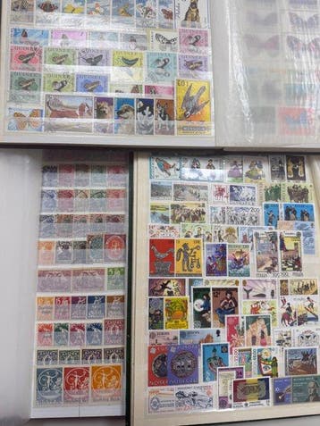 Wereld - uitzoekpartij in 7 stockboeken, Gestempeld
