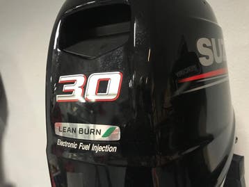 Suzuki 30 pk EFI Lean Burn met afst. bed. incl. 1 jr gar., Zo goed als nieuw, Benzine, Buitenboordmotor, Viertaktmotor