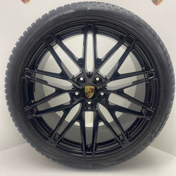 Porsche Macan EV/H2 ORIGINELE 22 RS Spyder zwart winterset, Ophalen, Gebruikt, 295 mm, Banden en Velgen